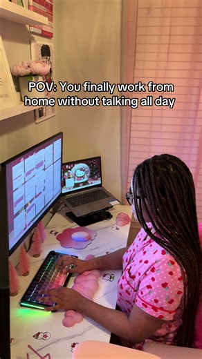 Working from home without calls is a different level of peace ✨ Non-phone remote work a setup that feels good = soft life unlocked. Yes, the keyboard is linked if you’re curious 💕⌨️ #workfromhome #keyboardasmr #wfhlife #desksetup #wfh
