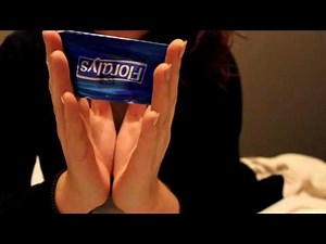 • ASMR français. [ French ASMR : whispering, crinkling ]