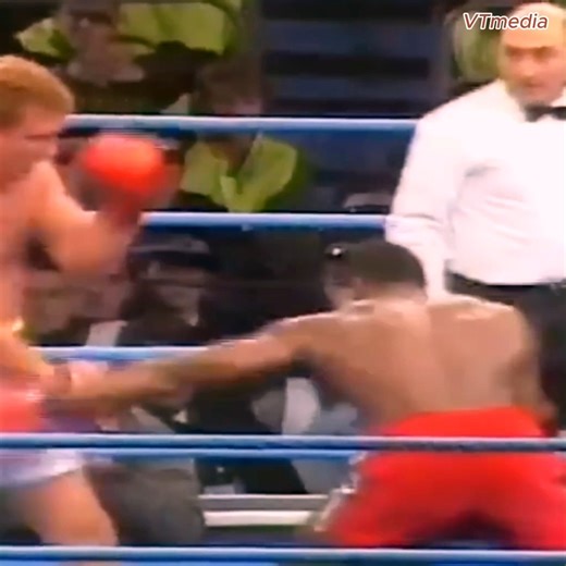 WOW!! WHAT A KNOCKOUT 🔥 Frank Bruno vs Joe Bugner | SFB