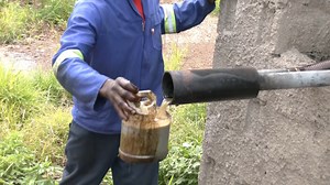 52K views · 1.5K reactions | INVESTORS SHOW INTEREST TO SUPPORT LOCAL PETROLEUM INNOVATOR A Zambian investor has pumped in two hundred thousand kwacha in the setting up of a mini power plant situated in Lusaka’s Shantumbu area. READ MORE HERE - https://spring24.tv/business/investors-show-interest-to-support-local-petroleum-innovator-by-esnart-lungu/ | Spring24 TV | Facebook