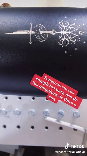 Curso en linea, suscribete y ten nuestro soporte técnico para cualquier duda. Te ayudará a manejar tu máquina laser y sacarle mejor provecho. #ideasgeniales #increible #aprendiendo #sabiasque #cursosonline #emprendimiento #grabadolaser