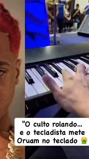 Marcio Marques on Instagram: "“A pastora ministrando… e o tecladista metendo Oruam no meio do culto. Isso não é ousadia — é demissão assinada ao vivo 💀🔥” . . #musicomemes #humormusical #vidademusico #cultoaoVivo #tecladistagospel"