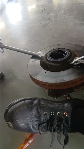 how to remove AVS ring #carpart #mechanic