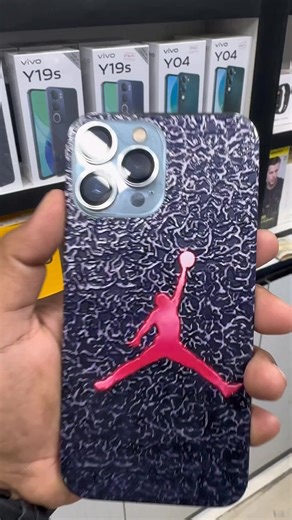 If you want to know the iPhone rate at the offer rate, you can send a message. #hetaudamuser #viralvideo #exchange #nepalitiktok #fyp