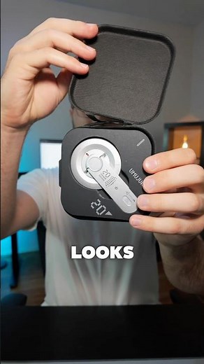 The Perfect MagSafe Kickstand? #aulumu #aulumug05air #magsafe #tech #magsafestand #kickstand