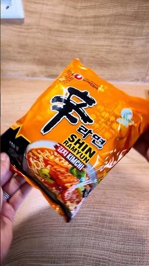 Easy Kimchi Shin Ramyun Recipe | Tofu and Beef Combo 🍜 #spicynoodlesoup #foodshort