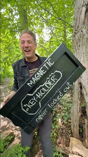 Giant Key Holder Geocache! #geocaching