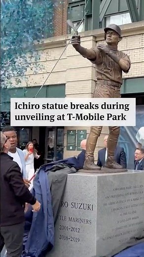 Ichiro statue breaks during unveiling at T-Mobile Park