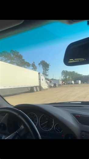 🔴 Now Hiring at FR8 Solutions! ⚫️ Company Drivers – Semi Trucks Company Drivers – Sprinter Vans Owner Operators Competitive pay, steady work, and great opportunities to grow with us. Apply here: https://drive4fr8.com/apply/ Join the FR8 Solutions team today! 🎈🎉 | FR8 Solutions, INC