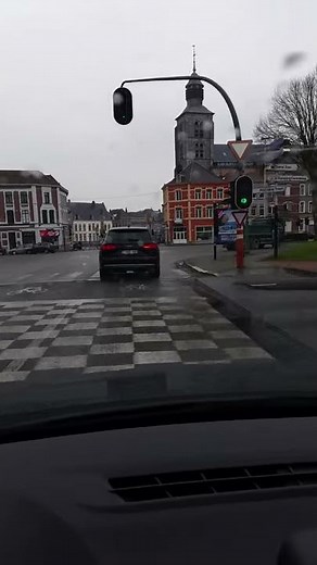 Audi Q7 matrix light turn right(1)