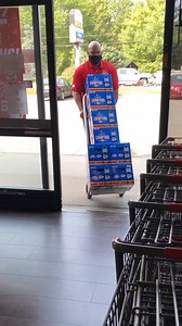 Fresh from the brewery, the new limited edition Bud Light Chiefs Champions aluminum 20pk bottles will be available today while supplies last! Special delivery from Kansas City Chiefs legend, Deron Cherry! | Hy-Vee