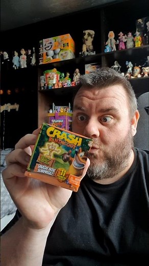 Crash Bandicoot Smash Box Surprise Mystery Mini Figure Unboxing