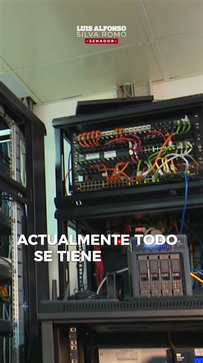 ¿Qué es la cadena de bloques y por qué es tan importante para combatir la corrupción? En este video te explico brevemente cómo la iniciativa que presenté ante el Senado de la República puede hacer que los procesos sean más transparentes, seguros y eficientes. #Transparencia #Blockchain #GobiernoDigital #Innovación #FinALaCorrupción #TecnologíaAlServicioDelPueblo #DatosSeguros | Luis Alfonso Silva Romo