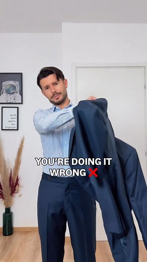 16K views · 19K reactions | How to wear a suit jacket ✅ #jacket #blazer #suit #suitjacket | Omar Spaneshi | Facebook