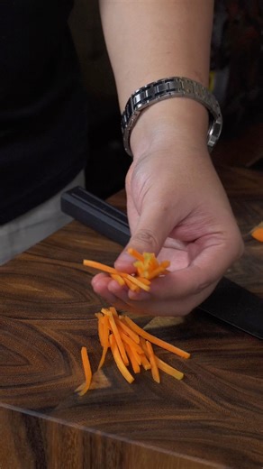 Knife Cuts 101: Fine Julienne 🔥 #knifecut #finejulienne #knifeskills | Pat Paragas