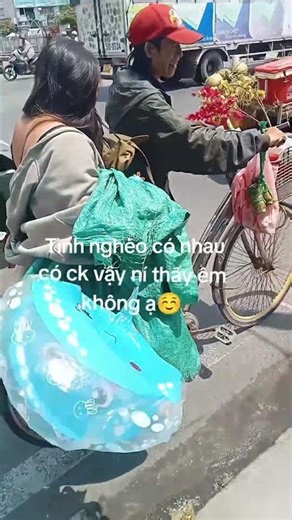 Tình nghèo có nhau nha mấy ní..