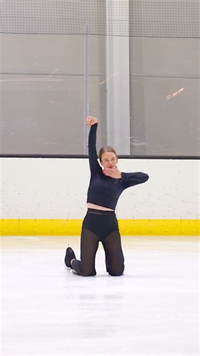 2025 Young Artists Showcase Finalist Sarah Brew delivered an ethereal reimagining of Wuthering Heights at the 2025 American Contemporary Skating Festival. 🎵 Wuthering Heights by Cécile McLorin Salvant ⛸️ Performer & Choreographer: Sarah Brew 📍 2025 American Contemporary Skating Festival 🎥 @oniceperspectives #yas2025 #contemporaryskating #acsfest2025 #sarahbrew #fbf #flashbackfriday | American Ice Theatre