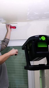 Van vloer tot plafond: altijd goed verlicht! 💡De SYSLITE KBS C accu-bouwstraler levert ononderbroken verlichting op al uw projecten 🏗️🔧🔋 ----- Du sol au plafond : toujours bien éclairé ! 💡Le projecteur de chantier sur batterie SYSLITE KBS C assure un éclairage ininterrompu sur tous vos projets 🏗️🔧🔋#constructionlight #SYSLITE #KBSC | Festool