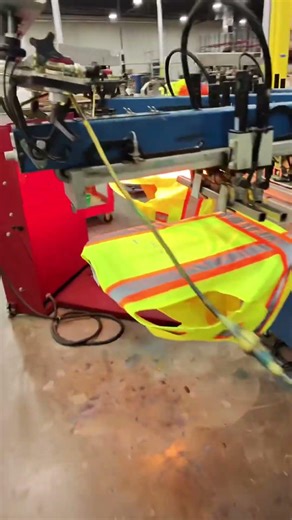 Screen printing at bags