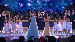 The Australian cast of Frozen the Musical perform Frosty the Snowman and Let it Snow at Vision Australia's Carols by Candlelight 2021 | Frozen - The Musical