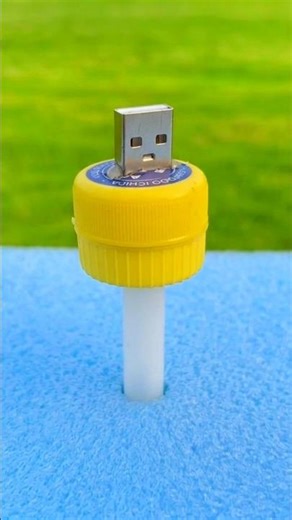 How to Make a Simple USB Night Light 💡DIY USB Night Light with Bottle Cap 🍼✨ #shorts #diy #gadgets