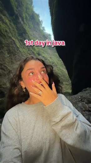 Java travel solo: 1st day highlights and private 4D/3N tour booking