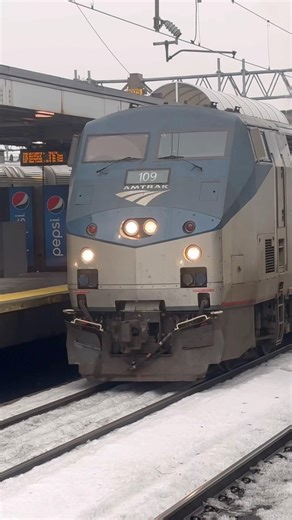 Amtrak Valley Flyer #486 departs NHV with Hornshow Ft ‪@Njtransitrailfanner_2737‬
