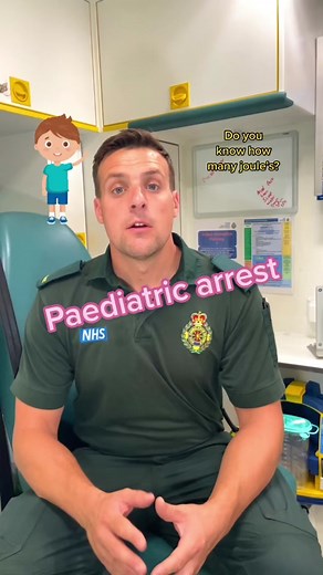 You’re on scene of a paediatric cardiac arrest and they’re in a shockable rhythm but how many joules per kg should defibrillation be delivered at? #children #pediatrics #ems #emt #studentnurse #paramedic #emergency #learnontiktok