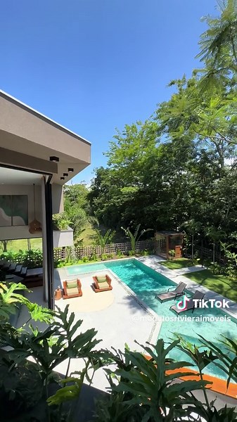 💎 RIVIERA DE SÃO LOURENÇO M16 ✨ A R Q U I T E T U R A M O D E R N A & M U I T A I L U M I N A Ç Ã O N A T U R A L🕊️ Área total: 714,00 m² I Área privativa: 550,00 m² I 06 Suítes I Sala home I 06 Vagas de garagem I Automação e um fundo com 34,62 m de puro lazer. Localizada em lote estratégico, os espaços de entretenimento são banhados pelo sol praticamente durante todo o dia, proporcionando um ambiente único e convidativo para momentos memoráveis ao ar livre. 𝗩𝗔𝗟𝗢𝗥 𝗗𝗘 𝗩𝗘𝗡𝗗𝗔: 🏷️ 𝗥$