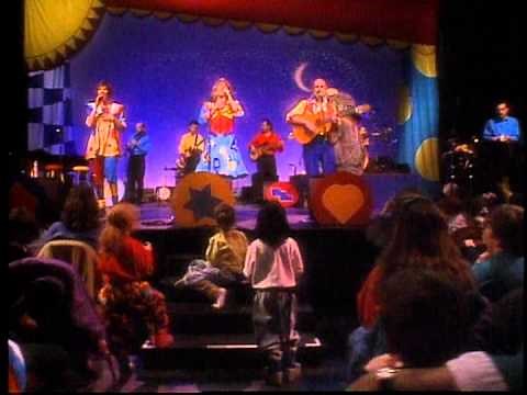 Sharon, Lois & Bram Sing A to Z - XYZ innamarink