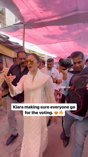 F I L M Y G Y A N on Instagram: "Now that is what we called as a true influence and a responsible citizen, Kiara asking our paps to go and cast for vote shows she is responsible towards the same. 😍🇮🇳"