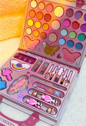 Fun and Creative Kids' Makeup Ideas