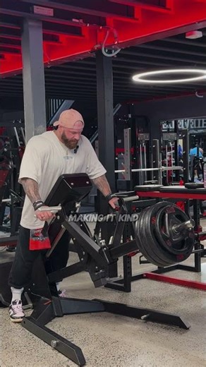 Lower Trap Focus with T-Bar Rows | Back Growth Tips