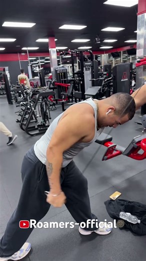 This Tricep Kickback Technique Blew Up My Arms 💥 #motivation #gym #fitnessgoals