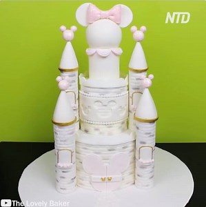 Lovely Disney Minnie Mouse Castle Cake 🏰🎂😋 Credit: The Lovely Baker (bit.ly/2HFKpDK) | Taste Life