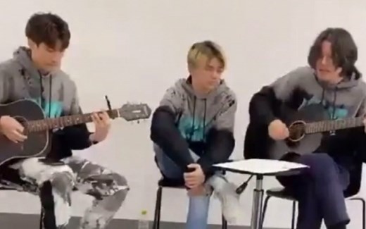 【INTERSECTION】《One Step Closer》不插电现场（米卡×威廉×庆怜）