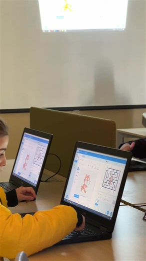 During the computer session in the lab. | مدارس العطاء الدولية