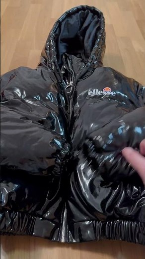 Ellesse Daunenjacke Vinyl schwarz short review