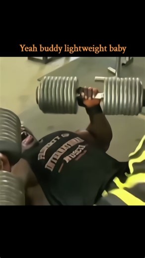 Yeah buddy lightweight baby @ronniecoleman8 | Ravan King