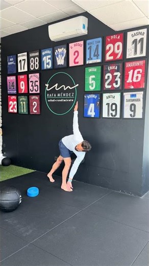 Split Stance Toe Touch w: Thoracic Rotation