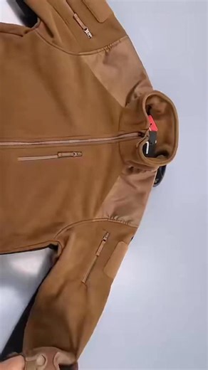 The UATAC Gen 3 Coyote Fleece Jacket is an ideal choice for everyday use. Made of 100% polyester, it provides excellent thermal insulation and comfort in cold weather. Features of the model: Velcro panels for chevrons and patches on the chest and forearm. 5 external zippered pockets provide convenient storage of necessary small items. 1 internal zippered pocket for documents and 1 non-zippered pocket Two-way zipper with chin protection Fleece lining inside the pockets Waist adjusters allow you t