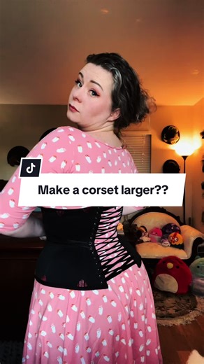 Yes! You can… sort of. But the options are limited. Period Corsets and Dark Garden are a couple of the brands that make these expansion plackets. #corset #corsettok #waisttraining #fyp #fashion