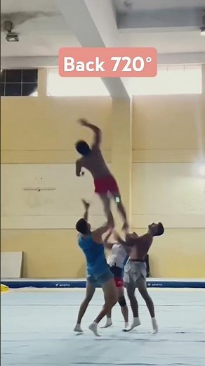Back double twist #acrobatics #Gymnastics