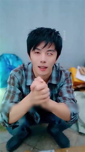 Chàng trai lượm ve chai có đôi mắt xuyên thấu