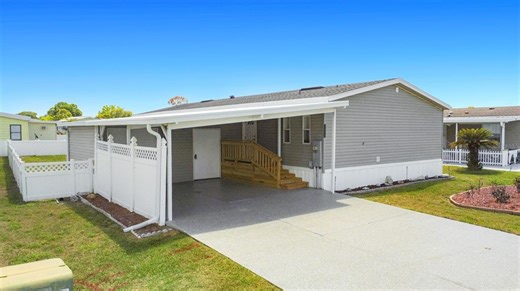 1658 Elkhart Cir, Tavares, FL 32778 - MLS G5110044 - Coldwell Banker
