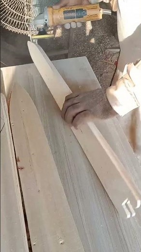 “Handmade Wooden Scabbard for Sword | Traditional Craftsmanship