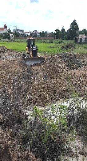 42K views · 285 reactions | Excellent Work Skills By Professional Bulldozer Operators #dozer #bulldozer #rells #reelsinstagram #heavyequipment | Bulldozer Operator | Facebook