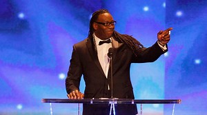 Booker T Believes WWE Star Needs To Break Away From Their Current Alliance