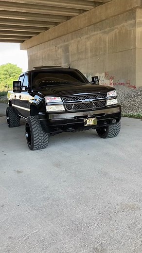 Blacked Out Duramax LBZ Turbo Diesel