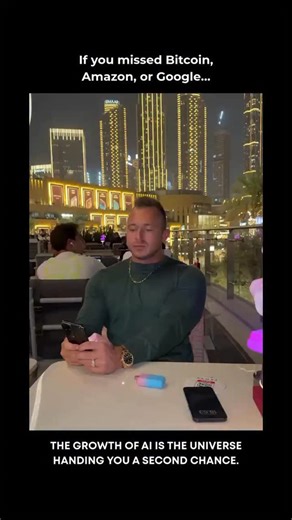 Philip Johansen on Instagram: "If you missed Bitcoin, Amazon, or Google, AI is your second chance… and my Black Friday Sale gives you 20% off the exact system that helped me hit $1M/month. Comment “GOLD” and I’ll send you the free video."